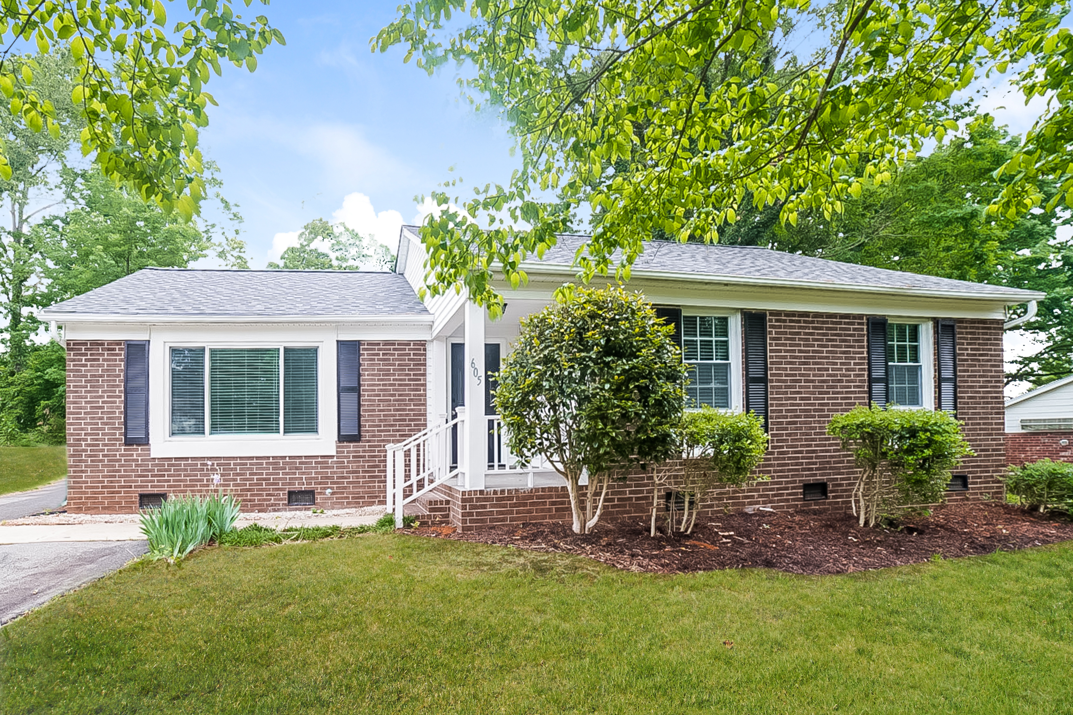 605 BRIGHTSFIELD CT RURAL HALL, NC 27045